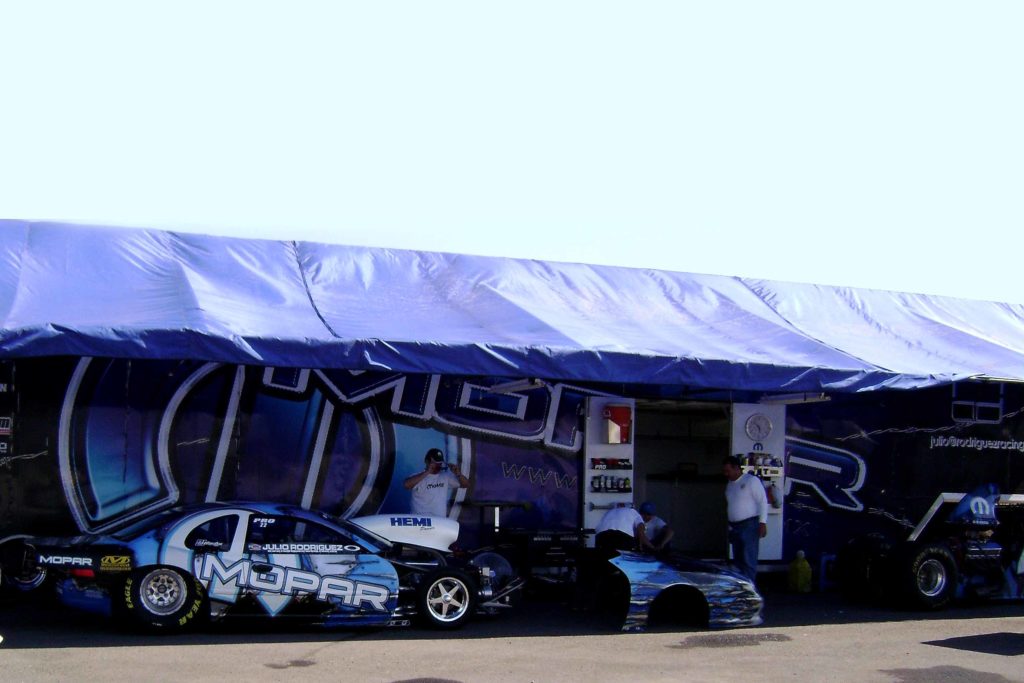 Neon y Trailer